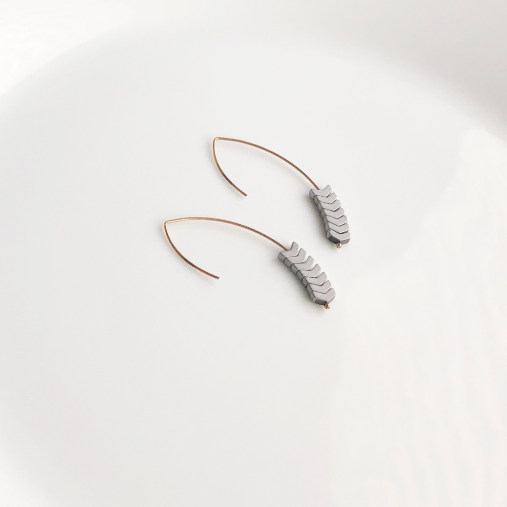 NEW "Merida" Stone Earrings (silver) - Picture 5 of 8
